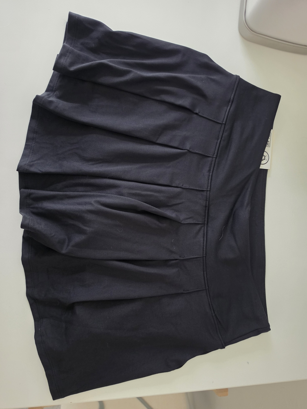 Members Mark Skort - Picture 2 of 3